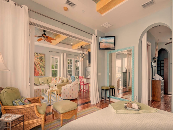 Unique Vacation Rental with Harbor Views in Cape Coral